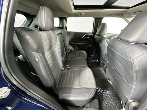 Used 2023 Mitsubishi Outlander SEL image 27