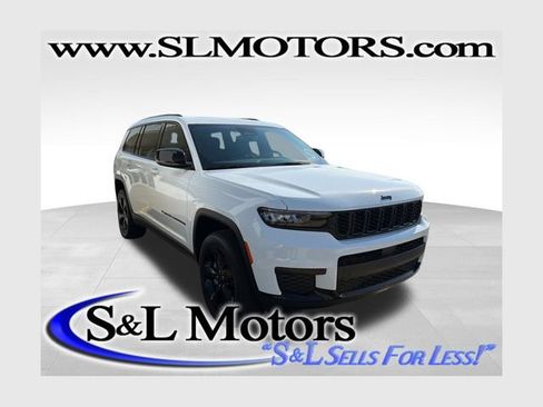 Used 2024 Jeep Grand Cherokee L Altitude AWD/4WD image 1