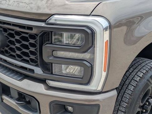 Used 2023 Ford F350 XLT w/ XLT Premium Package AWD/4WD image 9
