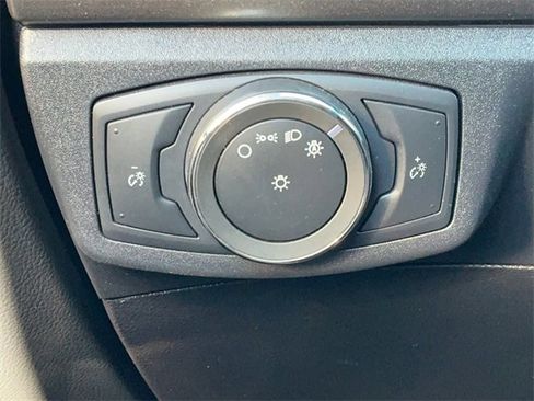 Used 2020 Ford Fusion SEL image 27