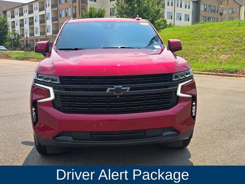 Used 2023 Chevrolet Suburban RST w/ Sport Performance Package AWD/4WD image 6