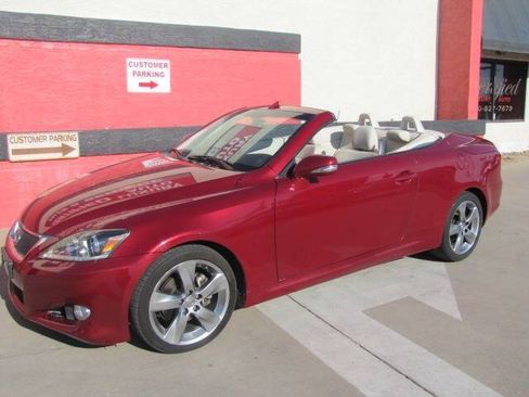 Used 2011 Lexus IS 250C RWD image 4