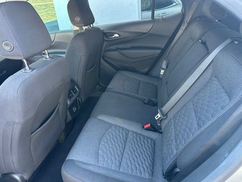 Used 2021 Chevrolet Equinox LT FWD image 11