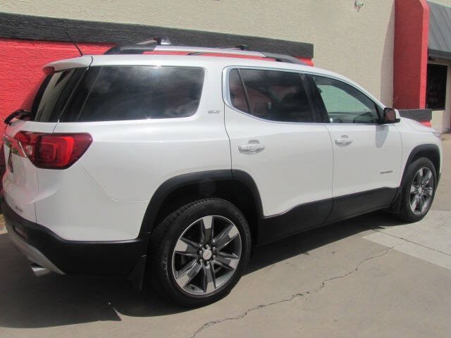 Used 2017 GMC Acadia SLT AWD/4WD image 8