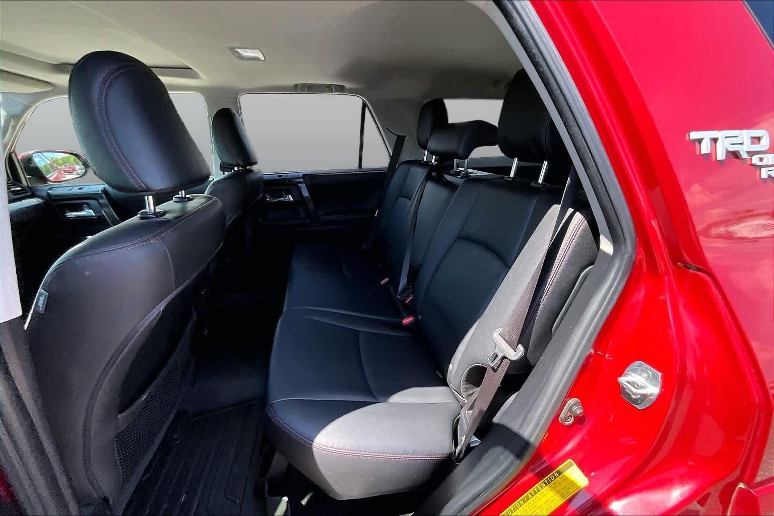 Used 2023 Toyota 4Runner TRD Off-Road Premium w/ Moonroof Package AWD/4WD image 19
