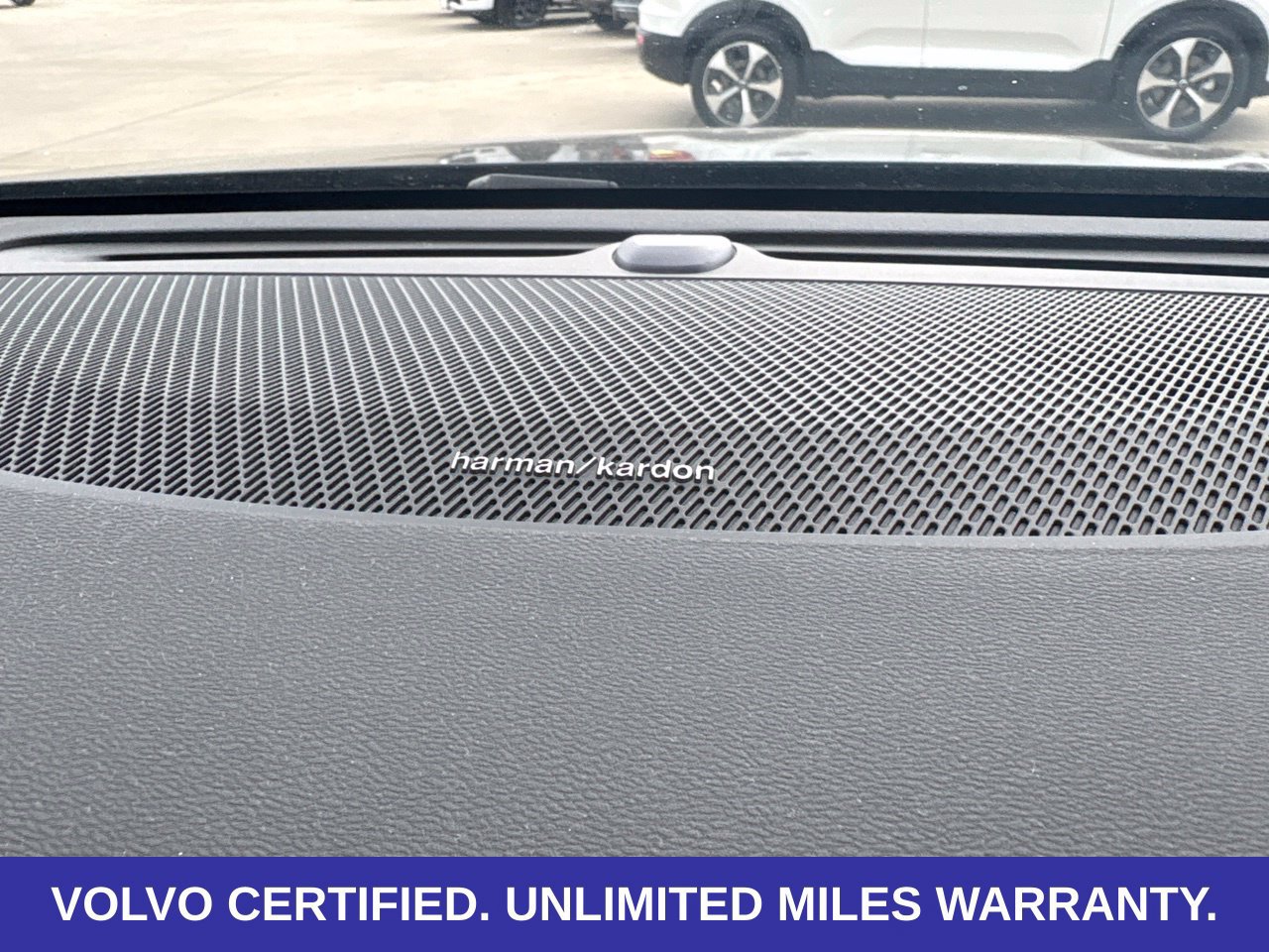 Certified 2024 Volvo S60 B5 Plus w/ Climate Package FWD image 21