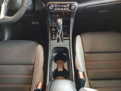 Used 2024 Nissan Kicks SR w/ SR Premium Package image 19