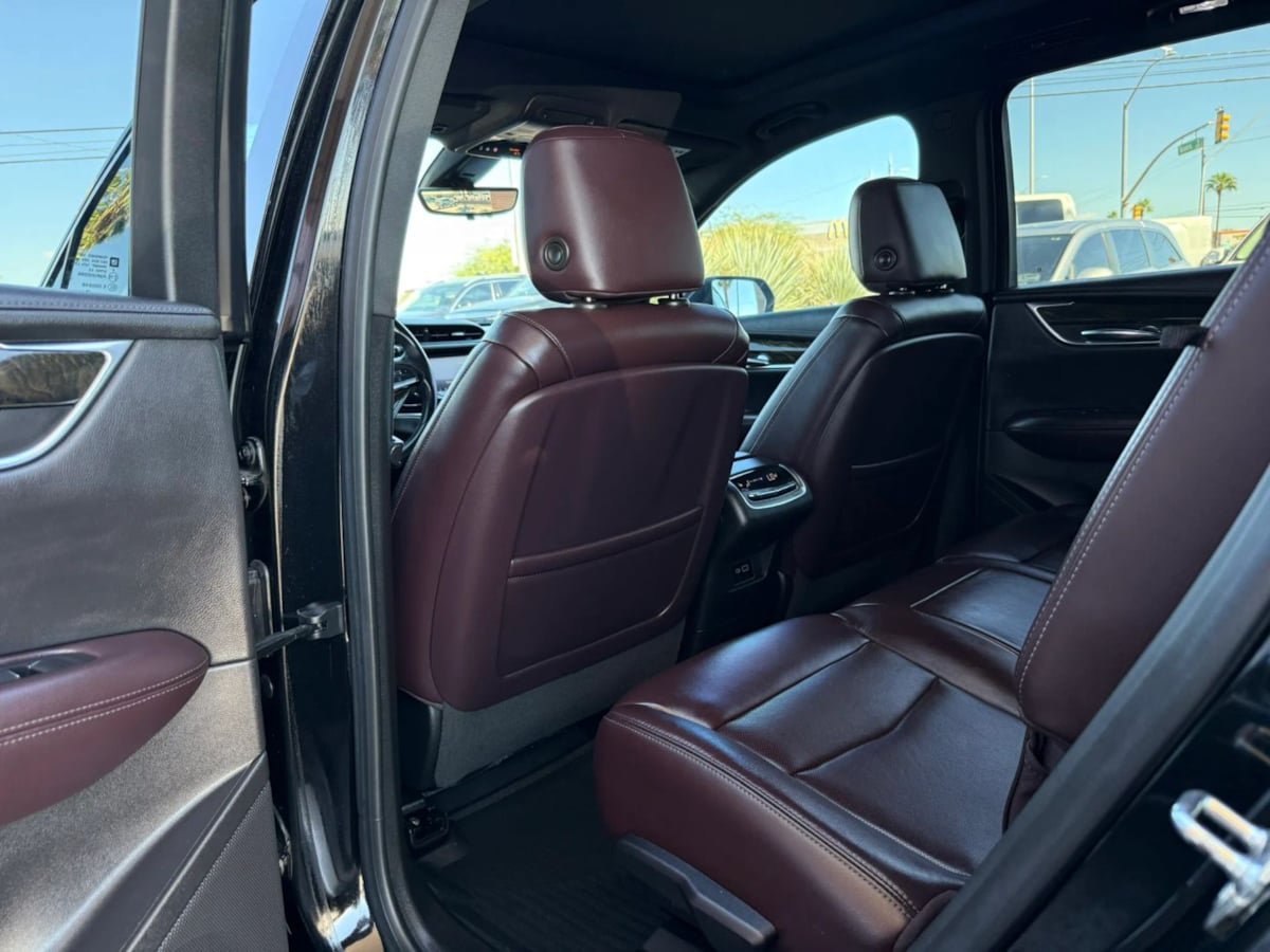 Used 2020 Cadillac XT6 Premium Luxury FWD image 44