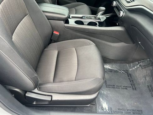 Used 2024 Nissan Altima 2.5 SV image 30