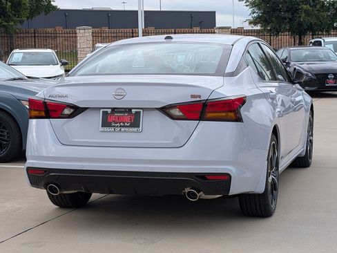 New 2026 Nissan Altima 2.5 SR FWD image 4