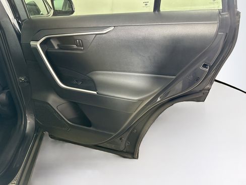 Used 2024 Toyota RAV4 LE image 29