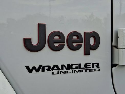 Used 2018 Jeep Wrangler Unlimited Rubicon AWD/4WD image 31