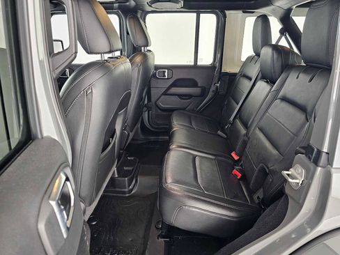 Used 2021 Jeep Wrangler Unlimited Sahara image 16