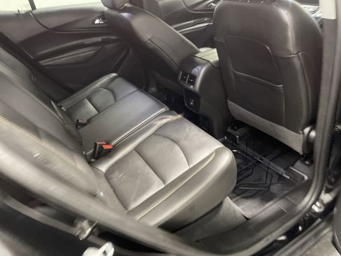 Used 2021 Chevrolet Equinox Premier w/ Redline Edition image 22