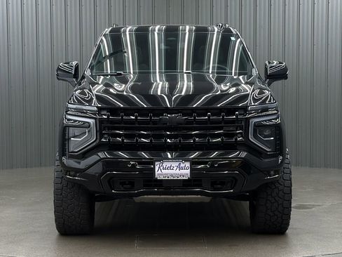 Used 2025 Chevrolet Tahoe Z71 w/ Comfort Package image 8