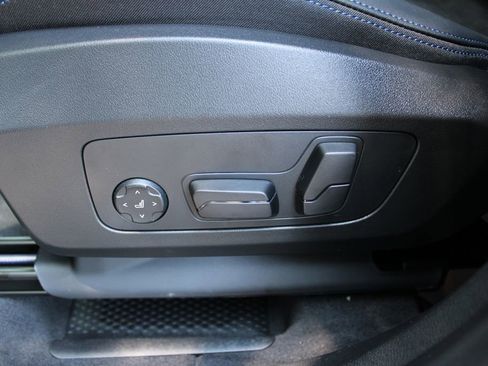 Used 2025 BMW X1 M35i AWD/4WD image 32