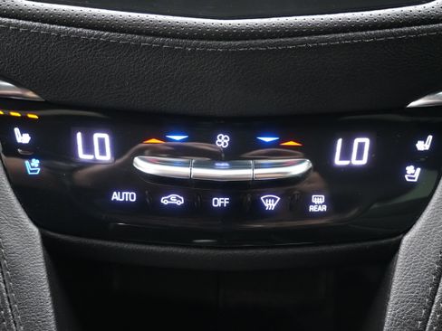 Used 2022 Cadillac XT5 Premium Luxury w/ Technology Package image 25