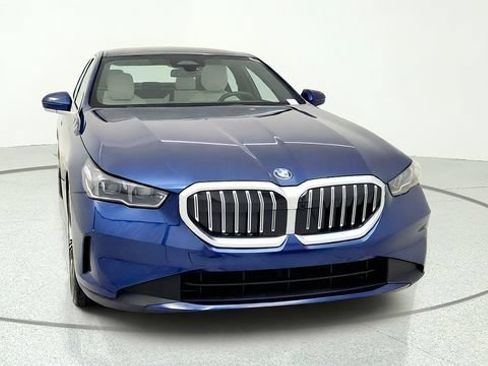 Used 2026 BMW 530i RWD image 2