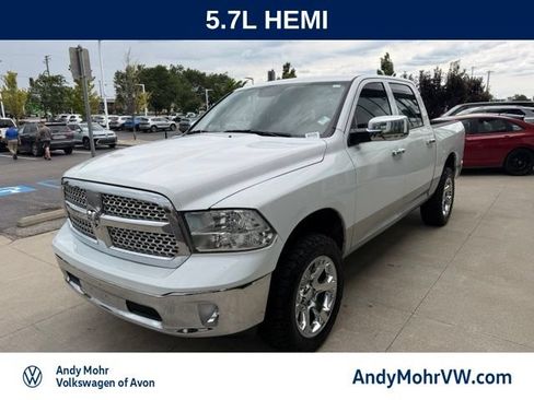Used 2015 RAM 1500 Laramie w/ Convenience Group AWD/4WD image 3