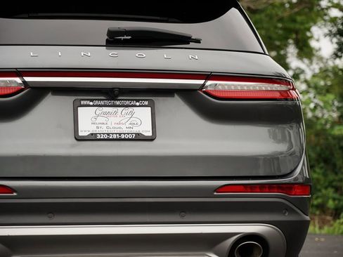 Used 2022 Lincoln Corsair Reserve image 10