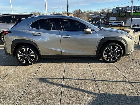 Used 2021 Lexus UX 250h w/ Premium Package image 6