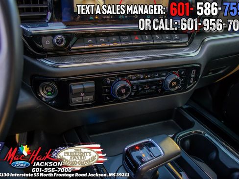 Used 2022 Chevrolet Silverado 1500 ZR2 w/ Technology Package image 18