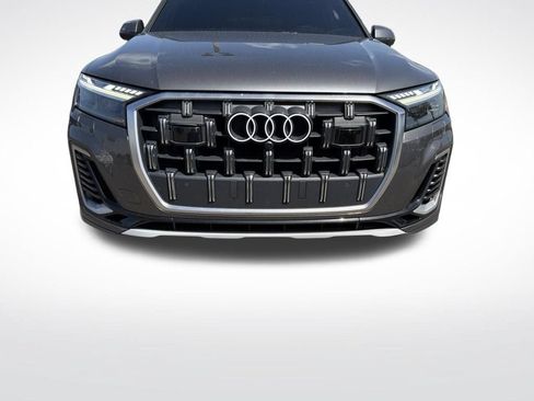 Used 2025 Audi Q7 3.0T Prestige w/ Prestige Package AWD/4WD image 3