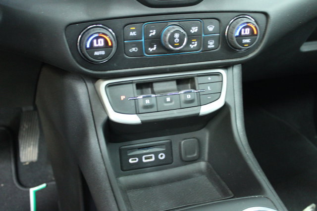 Used 2023 GMC Terrain SLT w/ Tech Package AWD/4WD image 20