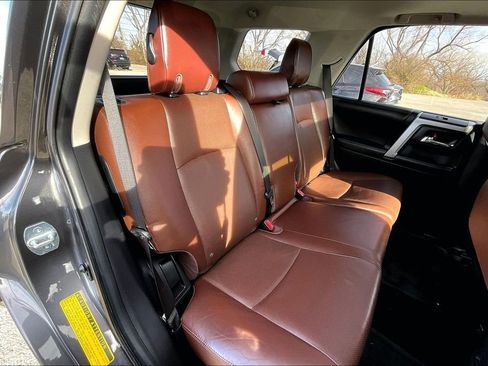 Used 2016 Toyota 4Runner Limited image 38