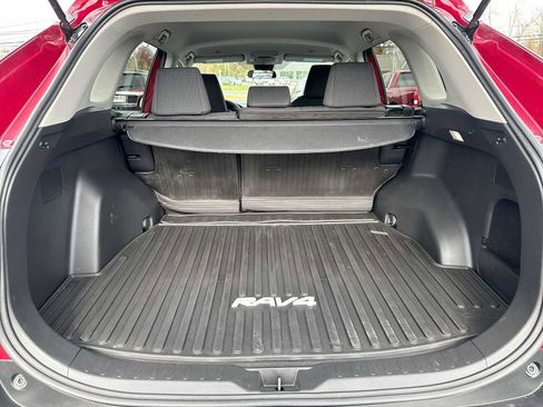 Used 2023 Toyota RAV4 LE image 31