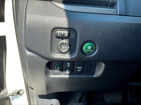 Used 2024 Honda Ridgeline Sport image 38