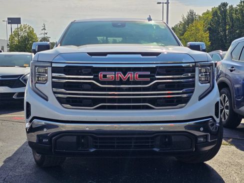 Used 2024 GMC Sierra 1500 SLT w/ SLT Premium Plus Package AWD/4WD image 2