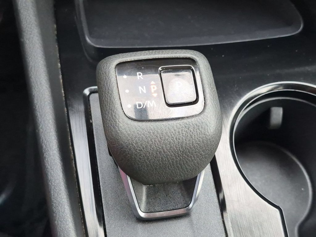 Used 2023 Nissan Rogue SV AWD/4WD image 26