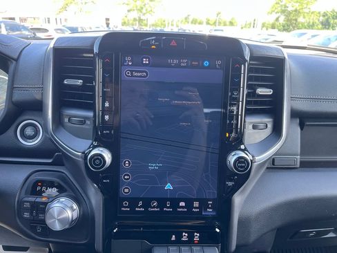 Used 2025 RAM 1500 Laramie AWD/4WD image 19