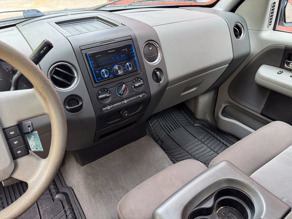 Used 2005 Ford F150 XLT RWD image 12