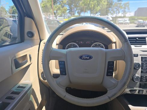 Used 2012 Ford Escape XLT FWD image 16