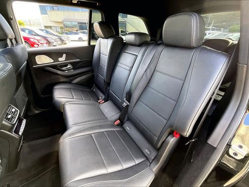 Used 2021 Mercedes-Benz GLS 450 4MATIC image 20