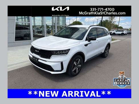 Certified 2022 Kia Sorento S FWD image 1