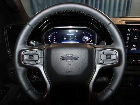 Used 2023 Chevrolet Silverado 1500 ZR2 w/ Technology Package image 13