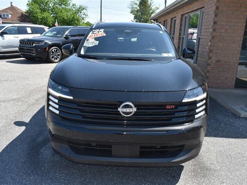 Used 2025 Nissan Kicks SR AWD/4WD image 9