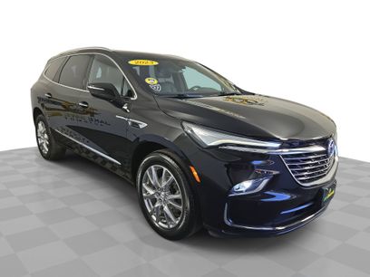 Certified 2023 Buick Enclave Essence