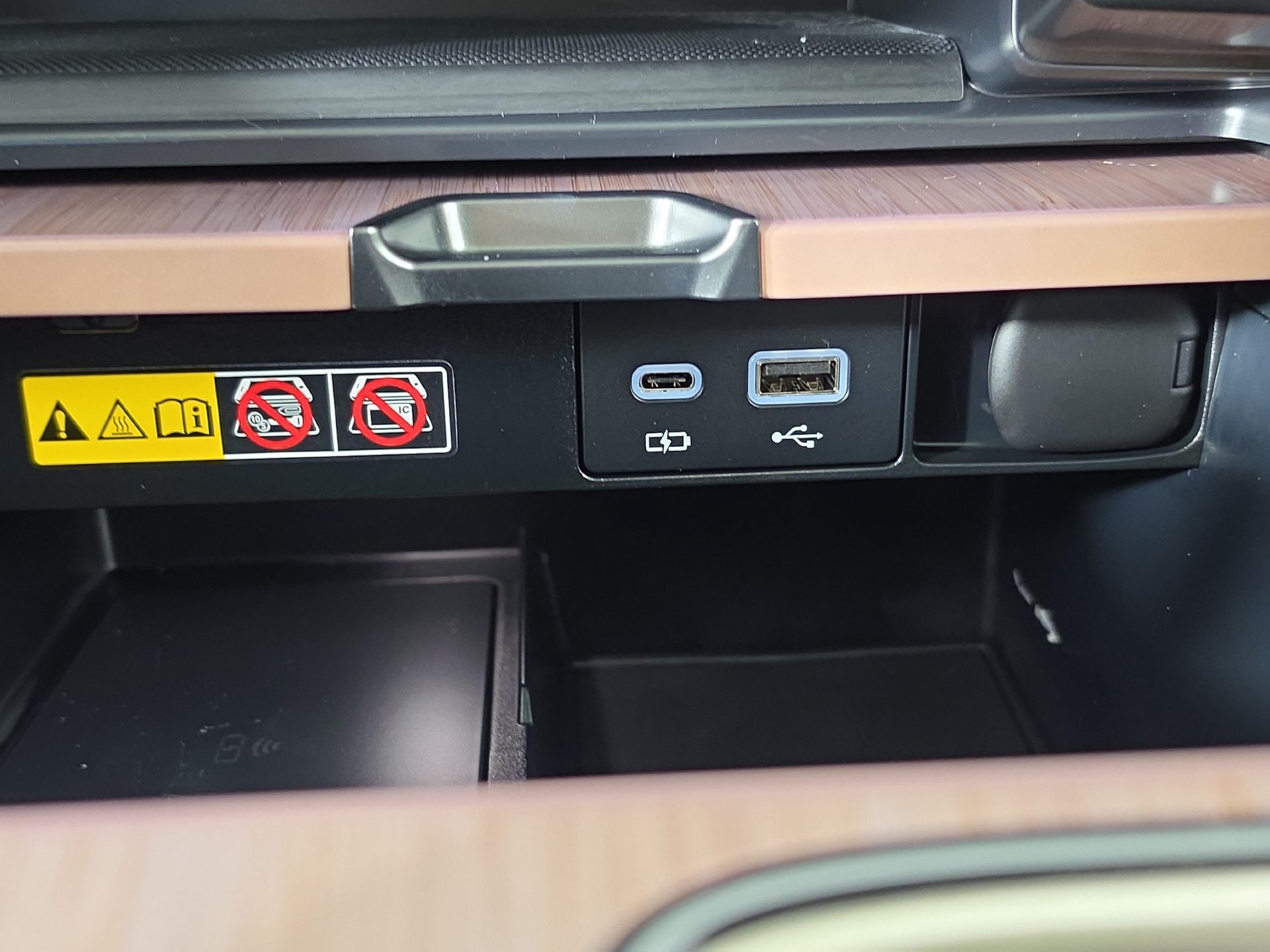 Used 2024 Lexus RX 350 Premium w/ Cold Area Package FWD image 16