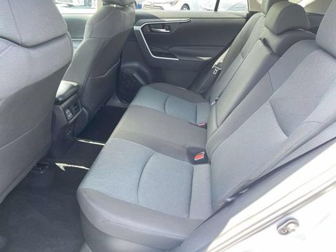 Used 2025 Toyota RAV4 XLE AWD/4WD image 20
