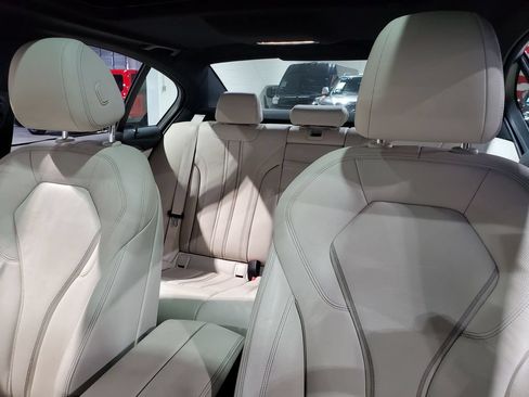 Used 2022 BMW 540i w/ M Sport Package RWD image 40