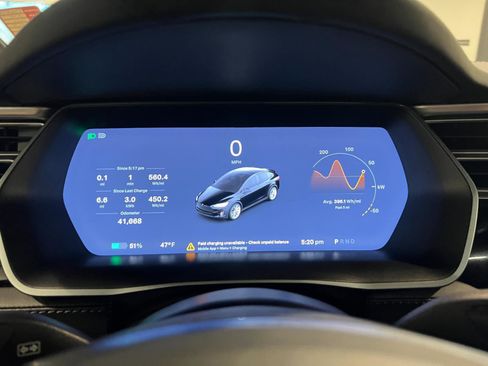 Used 2018 Tesla Model X 75D image 12