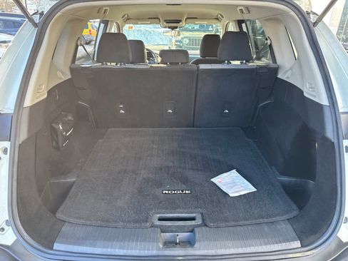 Used 2021 Nissan Rogue SV image 37