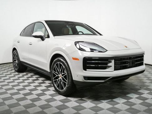 New 2026 Porsche Cayenne Coupe AWD/4WD image 28