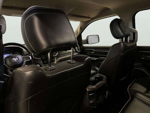 Used 2020 RAM 1500 Laramie AWD/4WD image 34