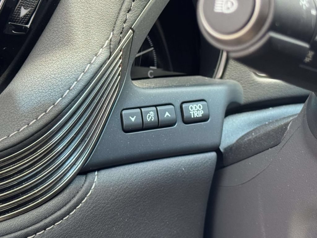Used 2023 Lexus LS 500 AWD w/ Interior Upgrade Package image 21
