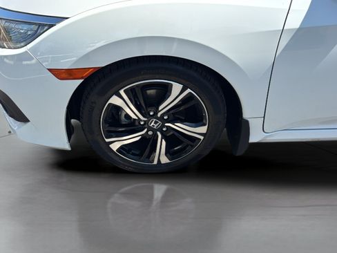 Used 2018 Honda Civic Touring image 36